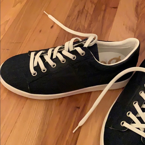 Sam Edelman sneaker - Picture 2 of 3